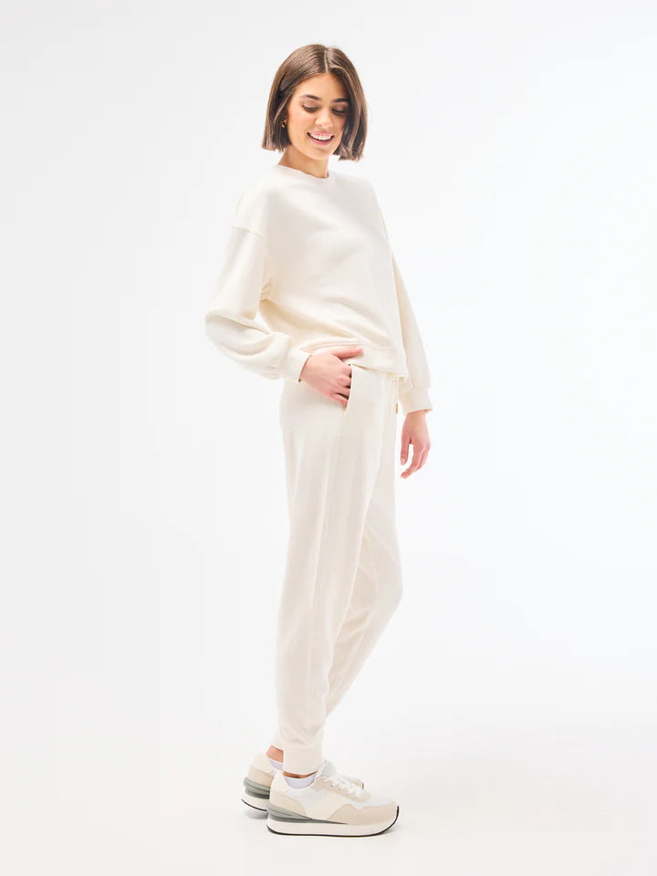 Ivory Cora Set
