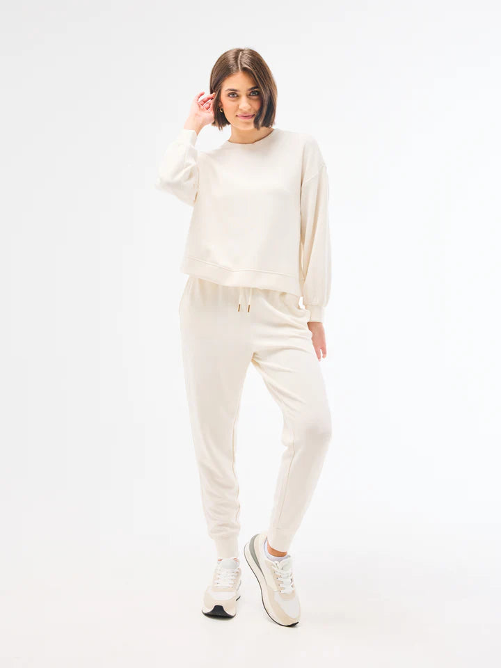 Ivory Cora Set