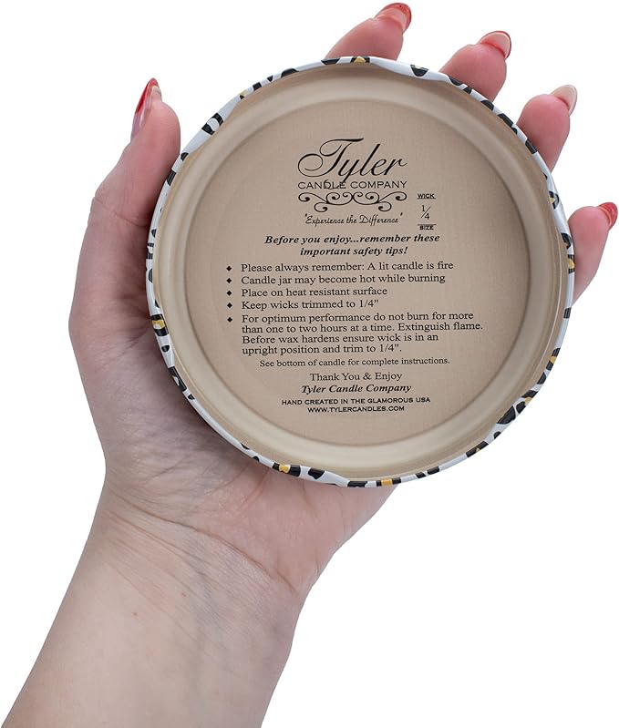 Tyler 22oz Candle - Fleur De Lis