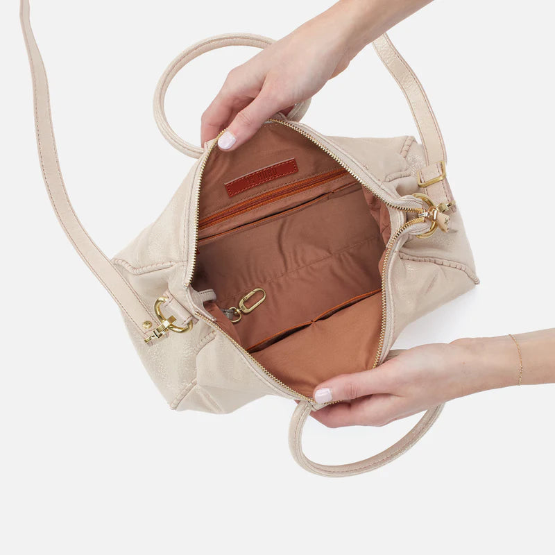 Hobo Sheila Medium Sand Shimmer