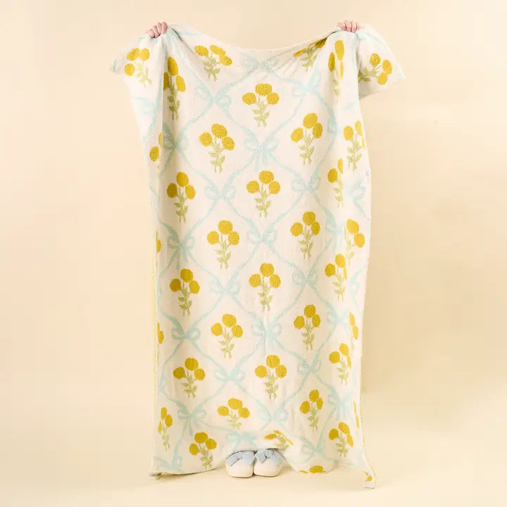 Cozy Dreams Lux Magnolia Lane Blanket