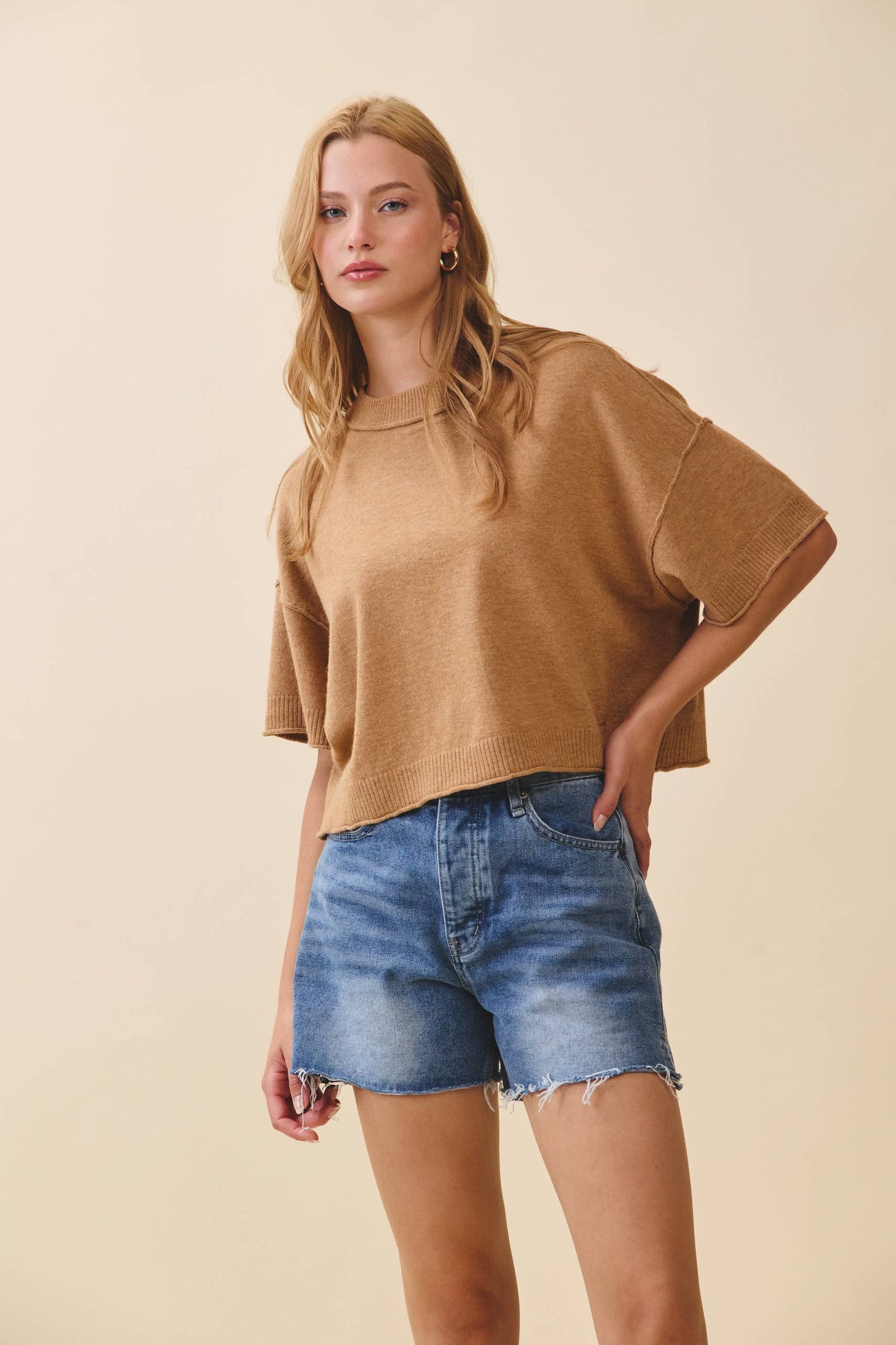 Cropped Short Slv Sweater Camel