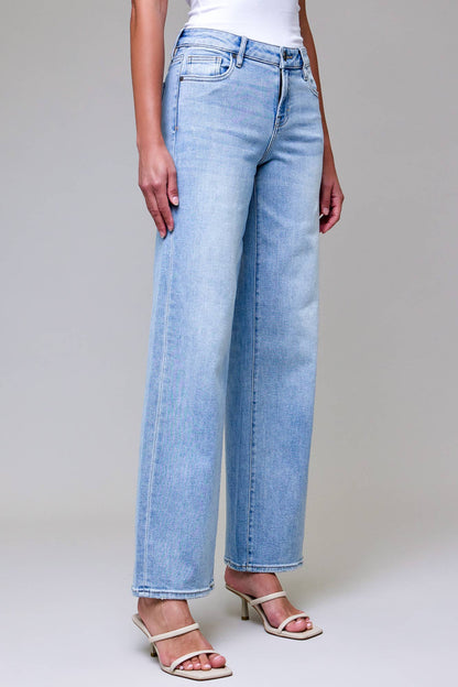 Hidden Light Wash Low Rise Dad Jeans