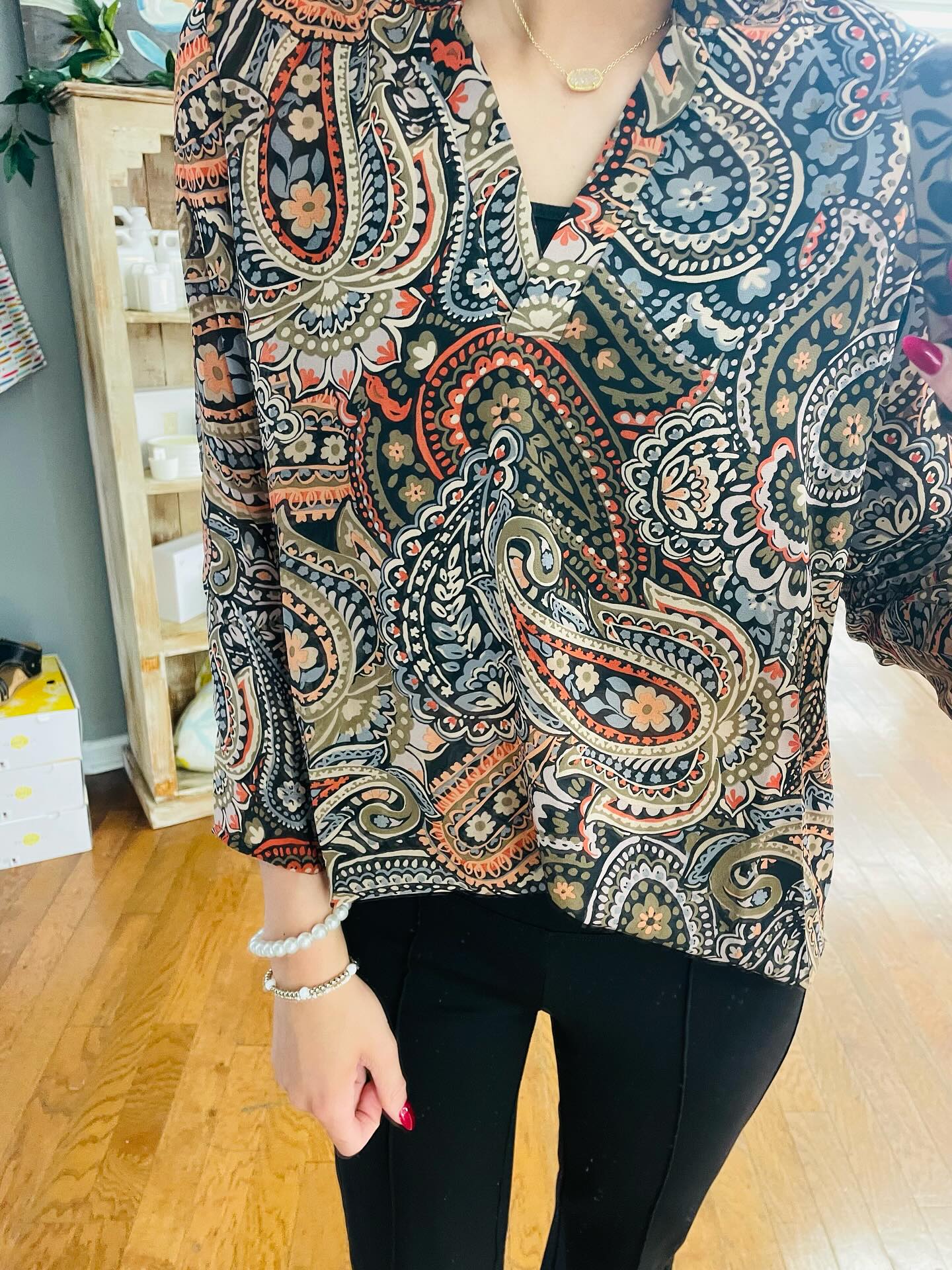 Papillon Paisley Print Tab Sleeve