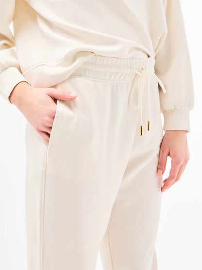 Ivory Cora Set