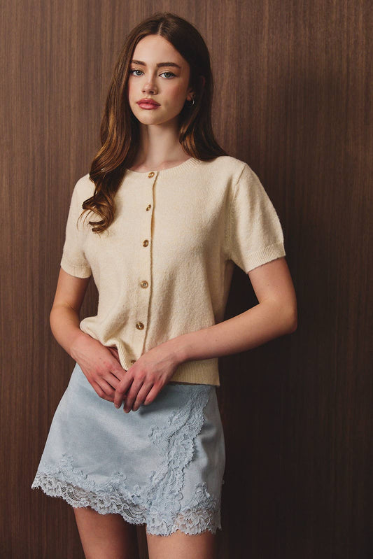 SHORT SLEEVE  Cream Cardigan