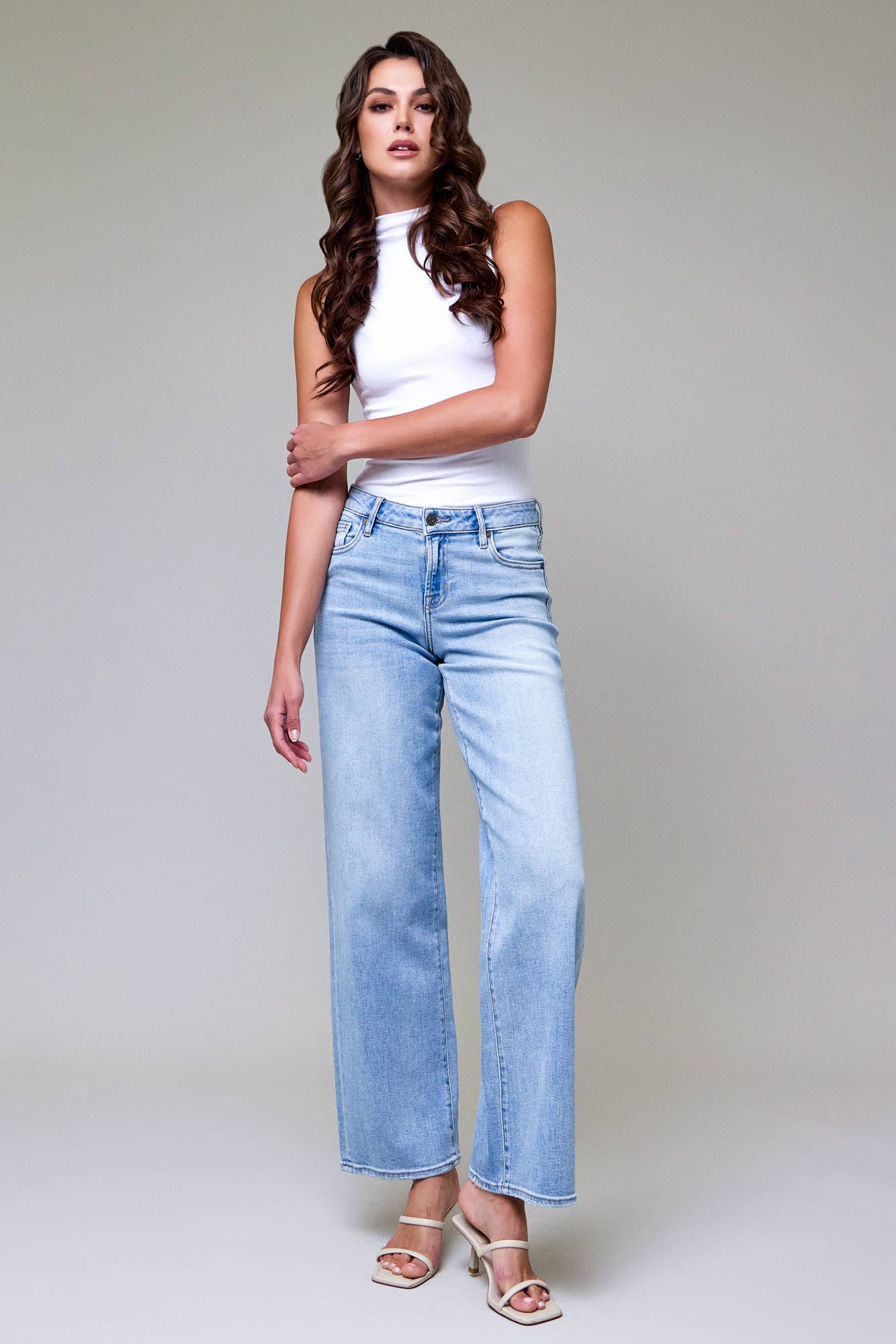 Hidden Light Wash Low Rise Dad Jeans