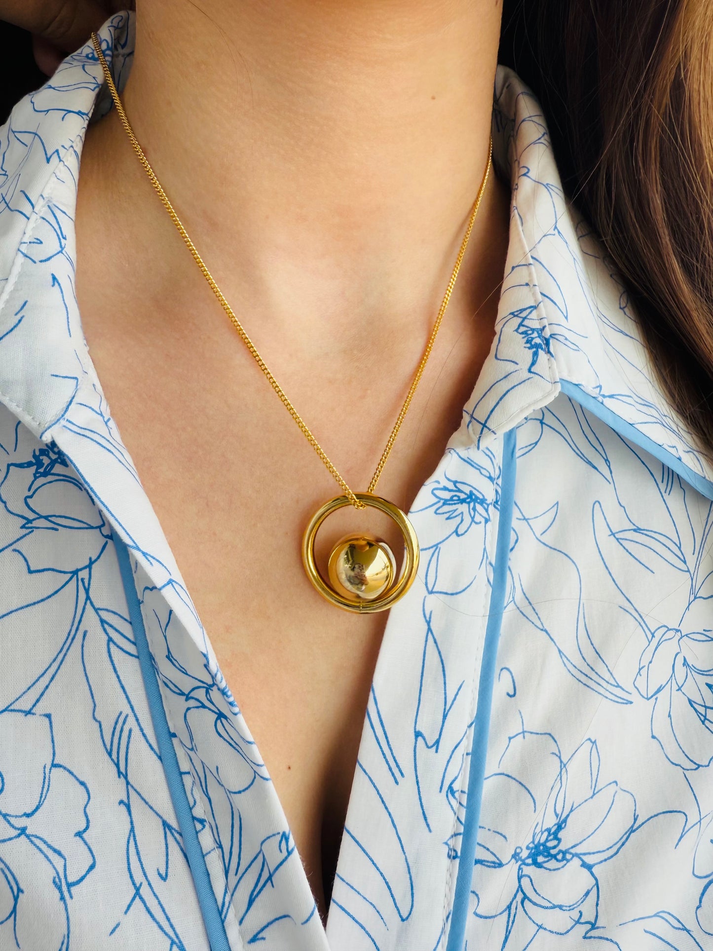 rho Ball Ring Gold Necklace