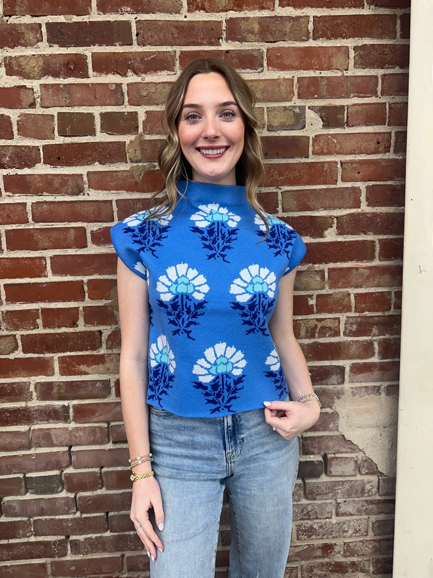 Entro Blue Flower Cap Sleeve Thin Sweater