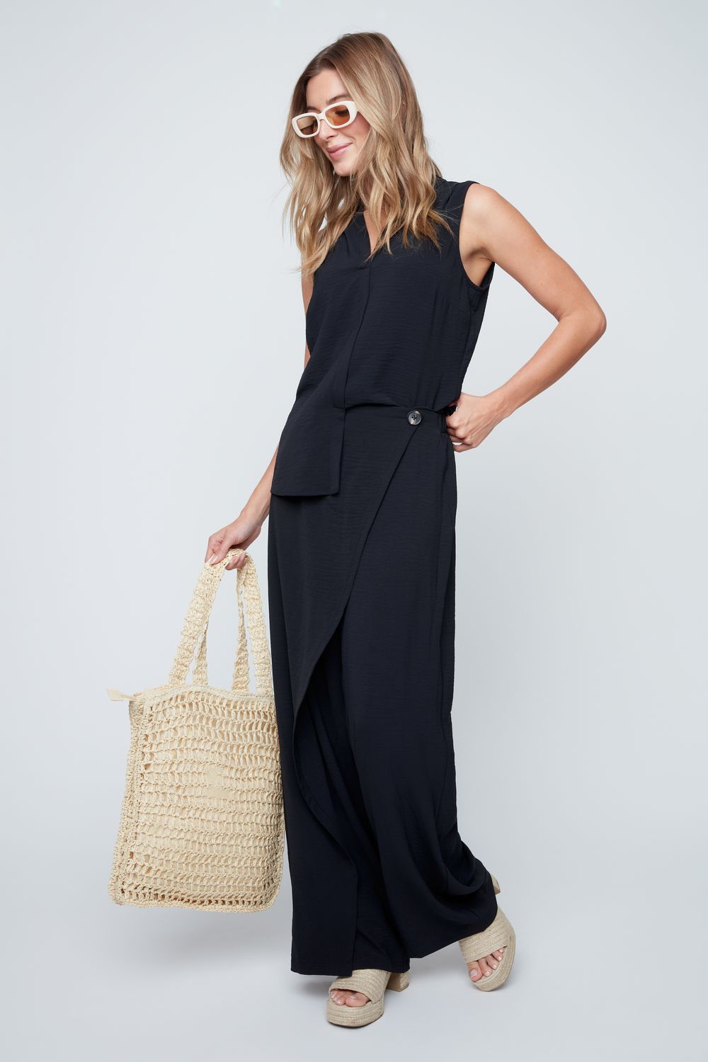 Renuar Set Black Sleeveless V and Flowy Pant