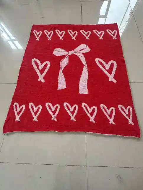 Gianna Cozy Reversible Blanket Hearts & Bows 