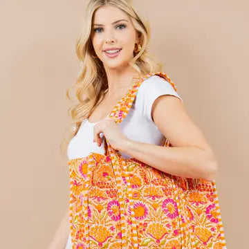 La Quilted Tote Orange Floral